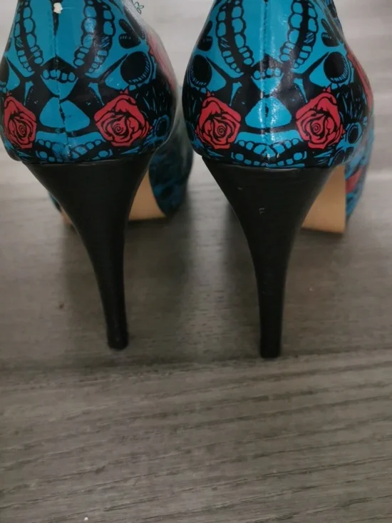 Iron Fist Vintage Y2K Muerte Punk Skull Rose Print High Heel Pumps. Size 10. - Picture 10 of 14